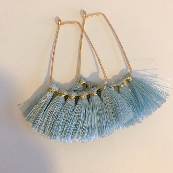 String earrings - Picture 2 of 2